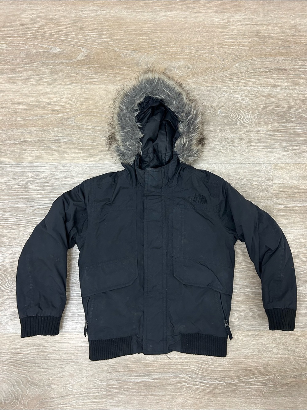 The North Face Boys Gotham Hooded Winter Parka Jacket Black Faux Fur Youth XS 6